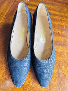 Salvatore Ferragamo Navy Textured Pointed Toe Flats